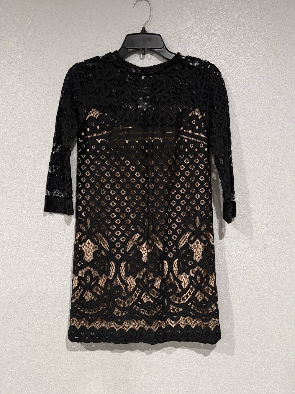 B. Darlin Black Lace Overlay Shift Dress 3/4 Sleeve Knee Length Dark Coquette